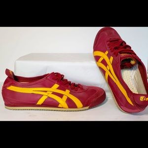 ASICS Tiger sneaks